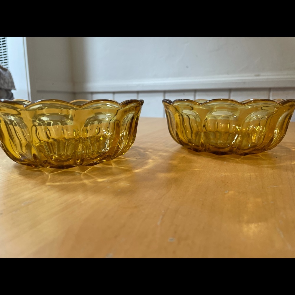 Pair of vintage amber glass bowls - Picture 2 of 4